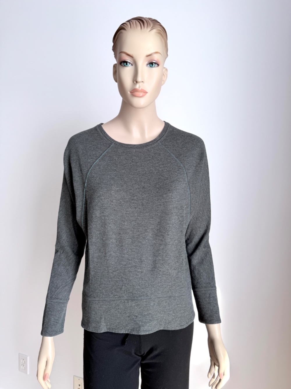 Lululemon Time Out Crew Reversible - Picture 9 of 15